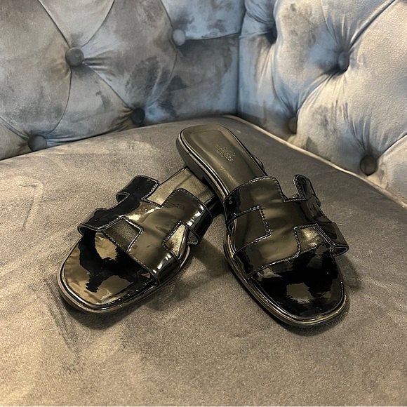 Hermes Oran Black Patent Leather Slip-on Sandals Size 8.5 - Picture 1 of 16
